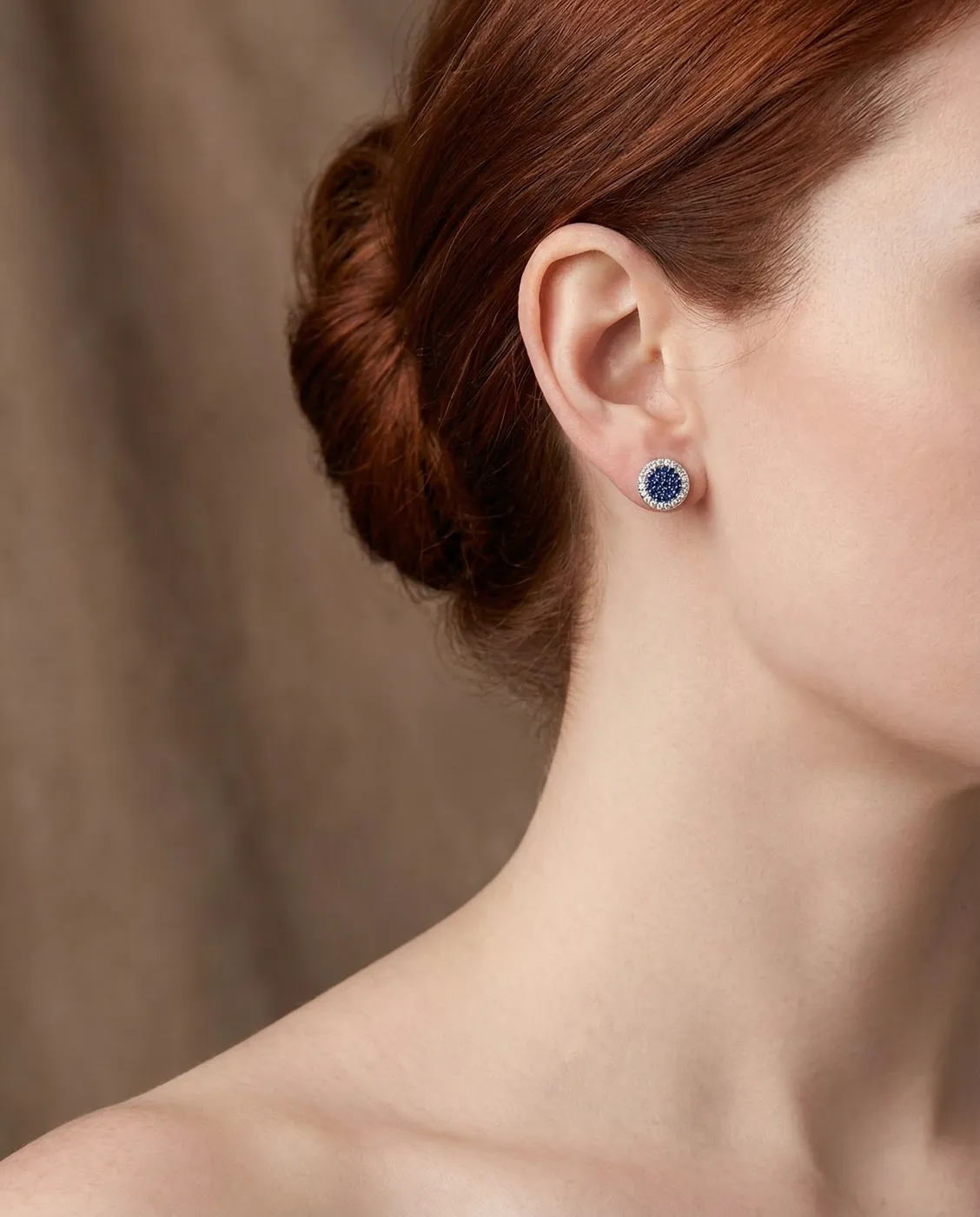 Lifestyle AI jewelry photography example